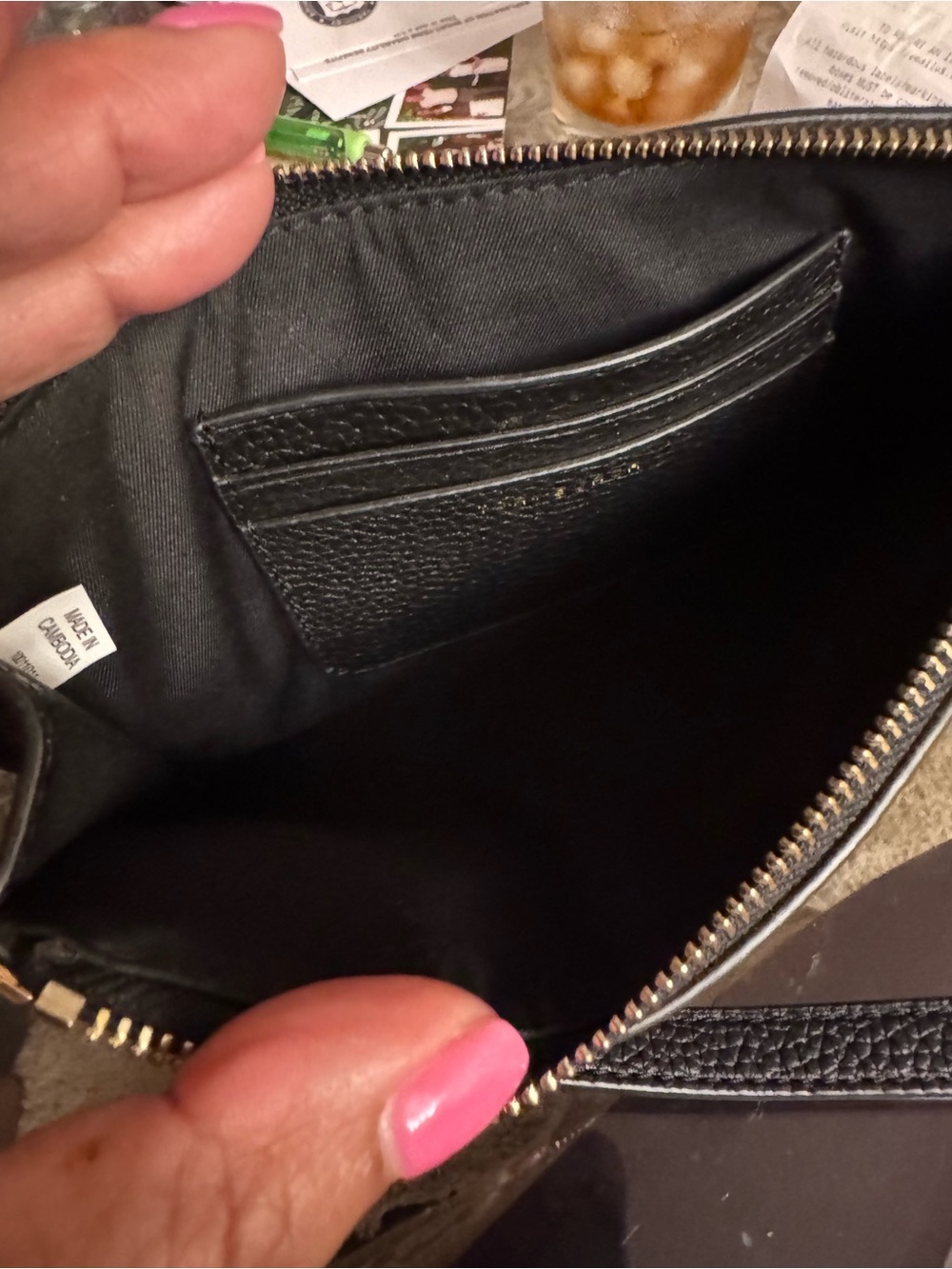 Tory Burch Chelsea Pebbled Leather Wristlet - Picture 8 of 12